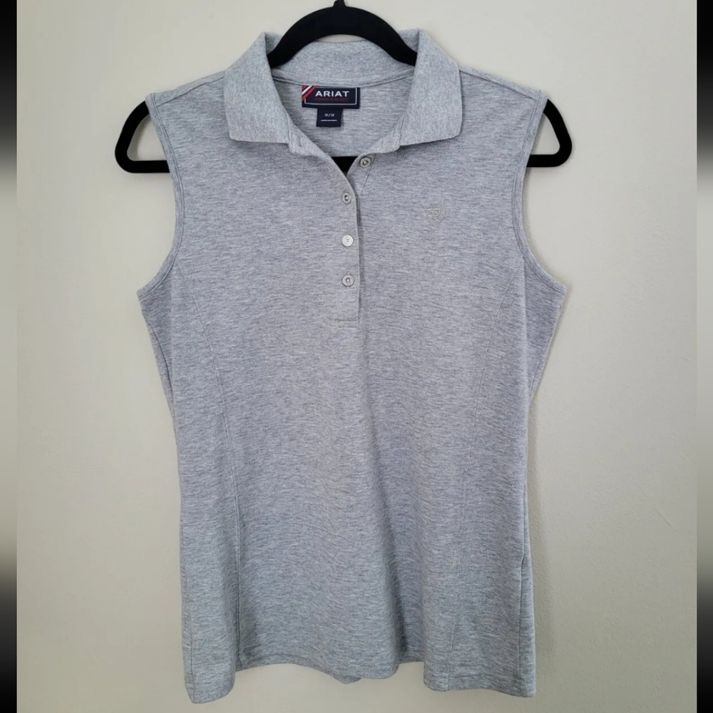 NWOT Ariat Light Gray Sleeveless Collared Button Up Riding Top - Size Medium